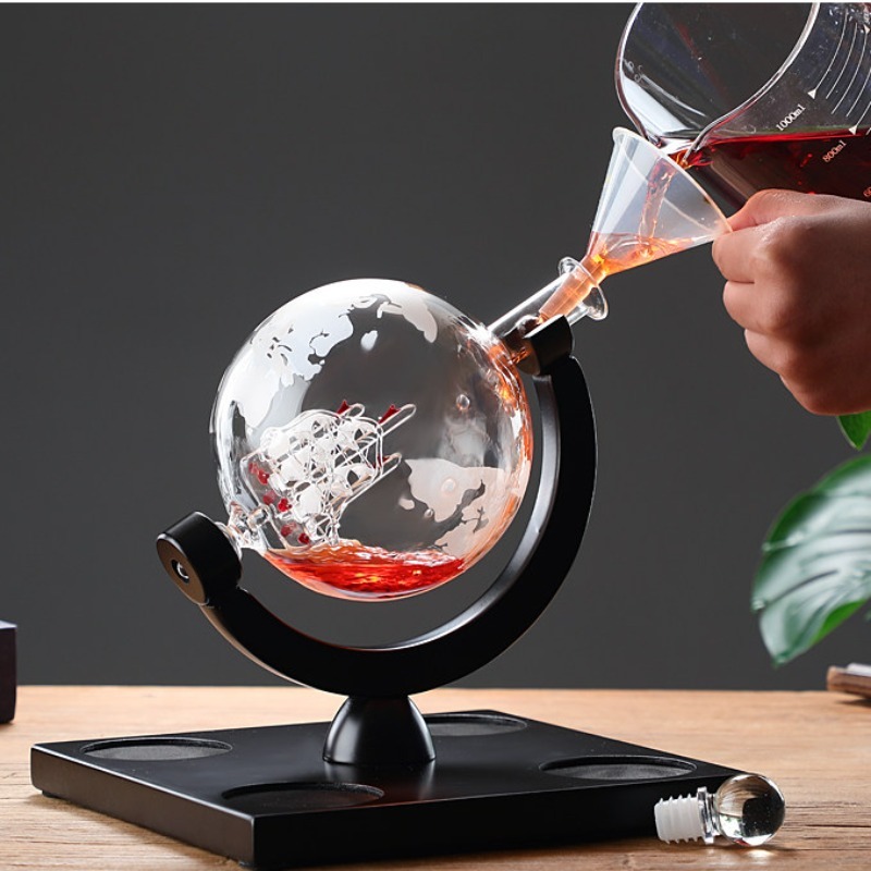 مجموعة إبريق نبيذ زجاجي مزخرف  - مراجعة Decanter Globe Set وسعره